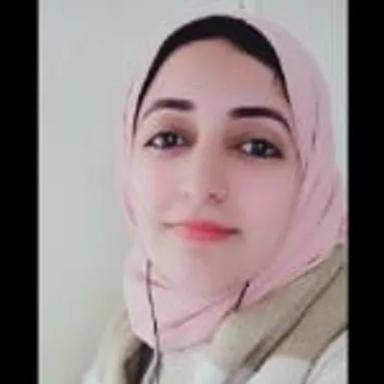 سارة طارق
