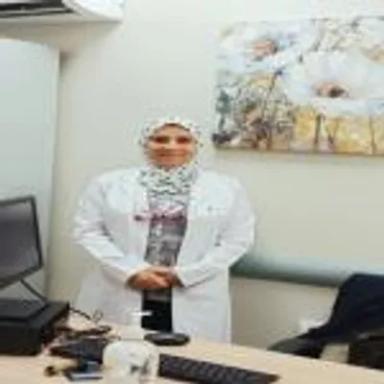 منال طاهر