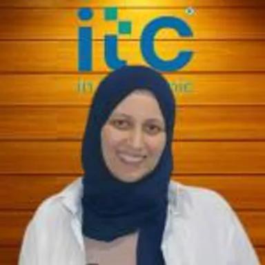ساره قطب