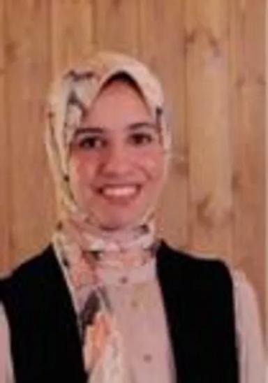 ياسمين أنور