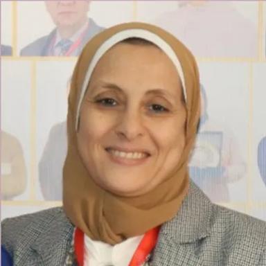 داليا عبد العزيز
