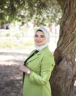 ساره الطناني