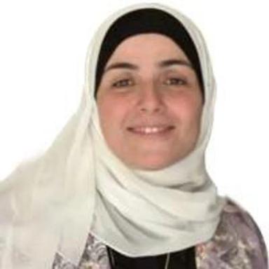 نتيلة محمود 
استشاري علاج جذور وتركيبات