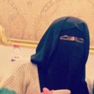 اسماء شكري